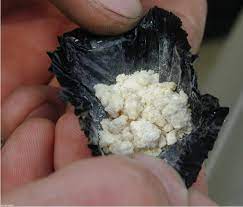 یک کیلو و ۶۰۰ گرم هروئین از معده ۳ قاچاقچی در مینودشت کشف شد