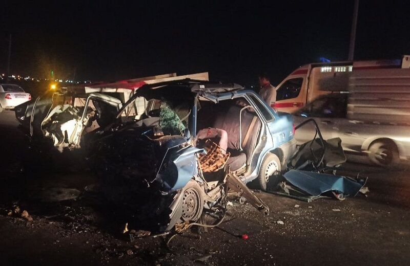 تصادف سه دستگاه خودرو سواری در شمال گلستان چهار عضو یک خانواده را به کام مرگ فرستاد